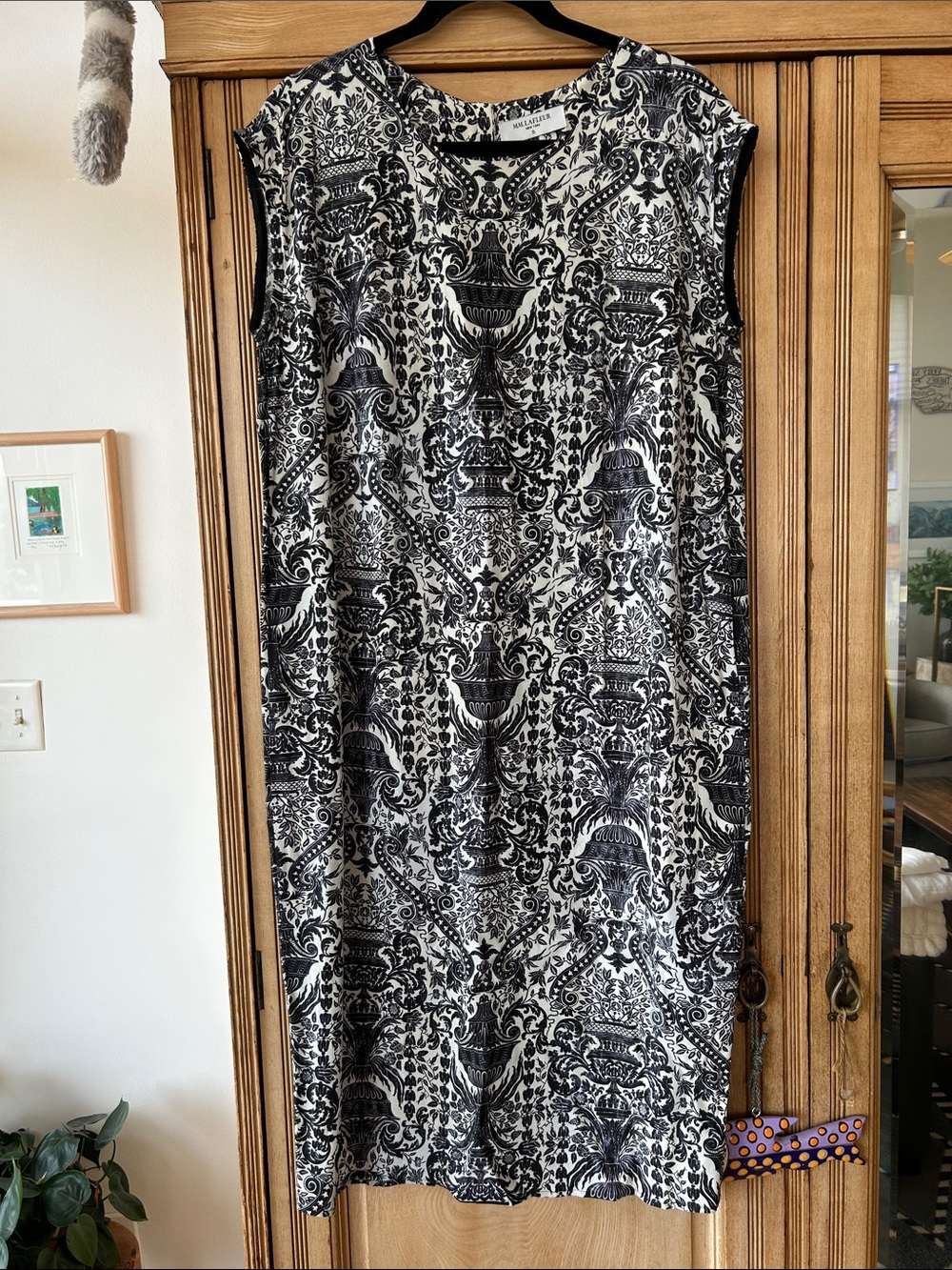 MM.LaFleur Black and White Printed Sleeveless Shift Dress